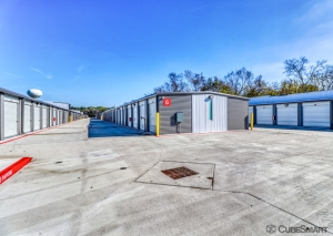CubeSmart Self Storage TX Houston Veterans Memorial Dr - Photo 6