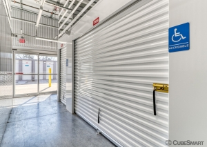 CubeSmart Self Storage TX Houston Veterans Memorial Dr - Photo 6