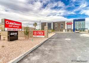 CubeSmart Self Storage AZ Glendale W Grand Ave - Photo 1