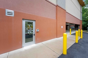 University Storage - Charlotte - Photo 4