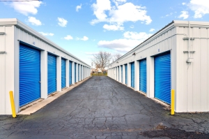 Easy Storage - Crystal Lake - Photo 14