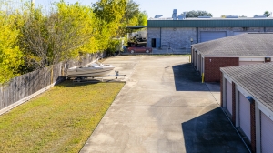 Devon Self Storage - 9273 - Bissonnet St - Photo 6