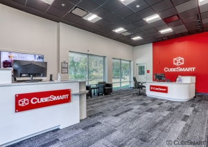 CubeSmart Self Storage VA Fairfax Fair Lakes Pkwy - Photo 3