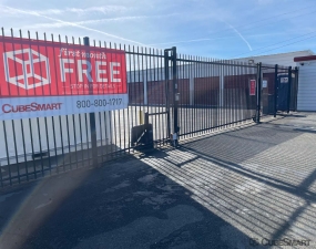 CubeSmart Self Storage CA Fairfield Dobe Ln - Photo 6