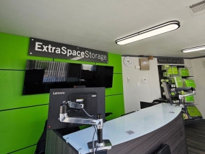 Extra Space Storage - 6530 - Dallas - 5656 Military Pkwy - Photo 6