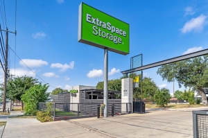 Extra Space Storage - 6584 - Austin - S Congress Ave