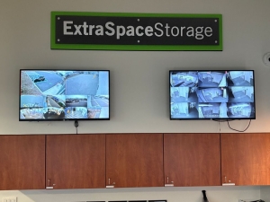 Extra Space Storage - 6550 - Brooklyn - Knapp St - Photo 7
