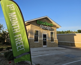 Extra Space Storage - 6591 - Dallas - Guard Dr