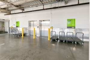 Extra Space Storage - 6590 - Bradenton - 115 Manatee Ave W - Photo 4