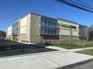 Extra Space Storage - 7995 - Huntington Station - 403 Oakwood Rd