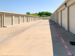 FreeUp Storage Sherman S Heritage Parkway - Photo 3