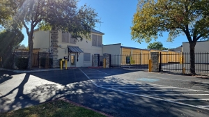 Extra Space Storage - 6611 - San Antonio - 16523 Huebner Rd