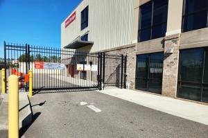 Public Storage - Pooler - 240 Park Ave - Photo 3