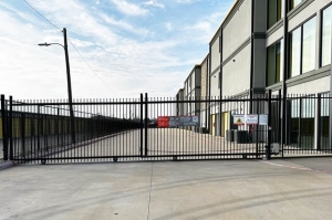 Public Storage - Garland - 932 E Interstate 30 - Photo 2