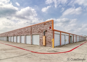 CubeSmart Self Storage TX Lancaster N Houston School Rd - Photo 7
