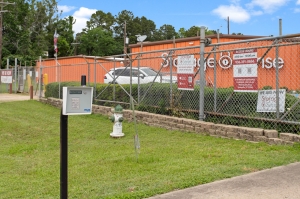 Storage Sense - Huntsville - I-45 - Photo 5