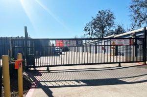 Public Storage - Anna - 2211 W White St - Photo 2