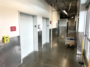 Extra Space Storage - 2085 - Seattle - W Armory Way - Photo 4