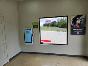Extra Space Storage - 2238 - San Antonio - 27904 US Highway 281 N - Photo 8