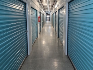 Extra Space Storage - 2226 - San Antonio - Encino Commons - Photo 3
