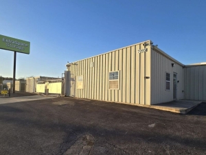 Extra Space Storage - 2223 - San Antonio - Crestway Rd - Photo 2