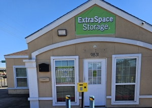 Extra Space Storage - 2087 - Houston - 9831 W Bellfort Ave