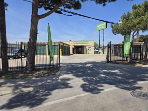 Extra Space Storage - 2230 - San Antonio - Goliad Rd - Photo 2