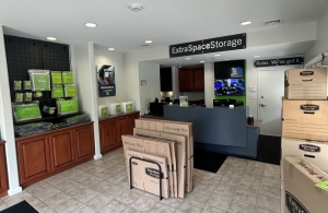 Extra Space Storage - 6696 - Southampton - Leecon Ct - Photo 5
