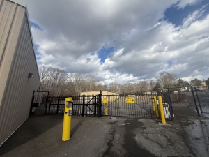 Extra Space Storage - 6695 - West Haven - Saw Mill Rd - Photo 7