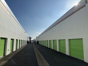 Extra Space Storage - 6749 - Fountain Valley - Harbor Blvd - Photo 5