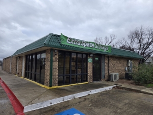 Extra Space Storage - 6681 - Bedford - Bedford Rd