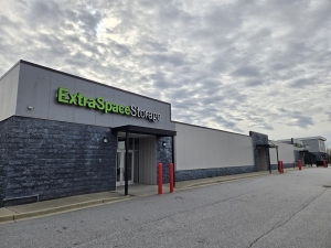 Extra Space Storage - 6718 - Greenville - E Butler Rd