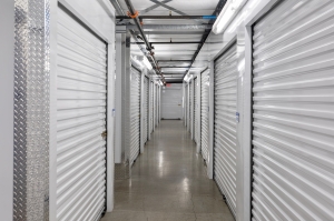 US Storage Centers - Vancouver - 72nd Avenue - Photo 8