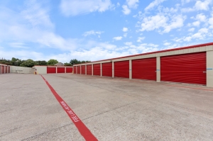 10 Federal Storage - Smithfield Rd - Photo 4
