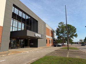 Snapbox Self Storage - Newport News - 5112 West Mercury Boulevard - Photo 2