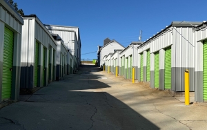 Space Shop Self Storage - Lithonia - Photo 3
