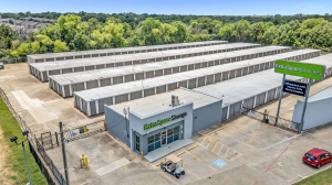 Extra Space Storage - 6739 - Denton - Virginia Cir - Photo 6