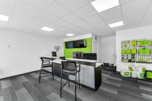 Extra Space Storage - 6739 - Denton - Virginia Cir - Photo 7