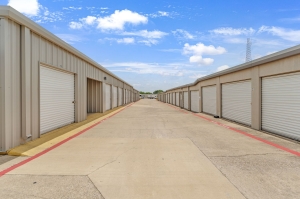 Extra Space Storage - 6738 - Arlington - Mansfield Webb Rd - Photo 4