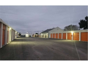 Extra Space Storage - 6740 - San Antonio - Poteet Jourdanton Fwy - Photo 2