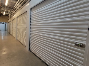 Extra Space Storage - 6707 - Canoga Park - Topanga Canyon Blvd - Photo 5
