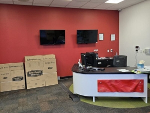 Extra Space Storage - 6586 - Lansing - S Hosmer St - Photo 2