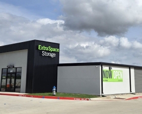 Extra Space Storage - 6661 - McKinney - Silverado Trl