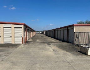 KO Storage of Harlingen - E Porte Ct - Photo 2
