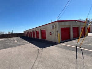 10 Federal Storage - Park Ln - Photo 8