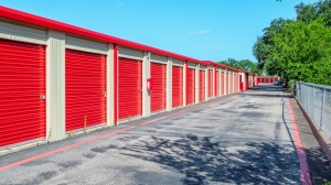 10 Federal Storage - Williams Dr