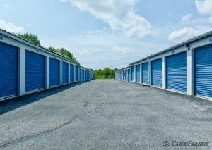 CubeSmart Self Storage PA Middleton E Harrisburg Pike - Photo 3