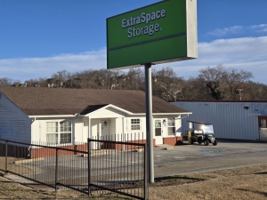 Extra Space Storage - 6769 - Bentonville - NW Frontage Rd