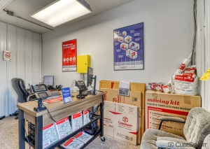 CubeSmart Self Storage IL Crest HIll Cedarwood Dr - Photo 3