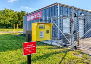 CubeSmart Self Storage IL Crest HIll Cedarwood Dr - Photo 7